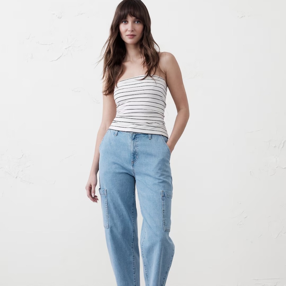 Banana Republic Brand New Light Blue Tampered Mid Rise Jeans Size XL
